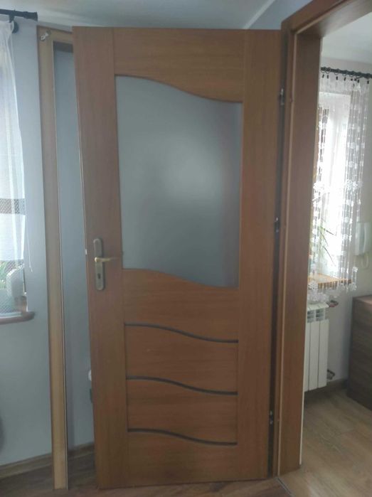 Drzwi DRE z ościeżnicą 80 cm prawe i lewe Triesta 2 złoty dąb