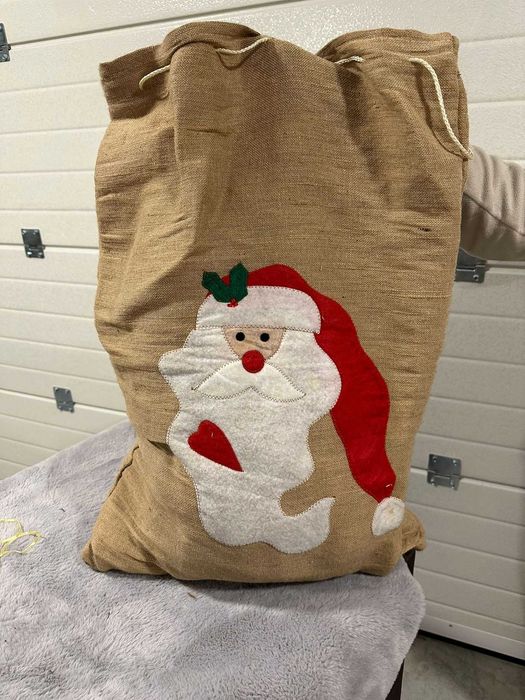 Saco de pai natal como novo