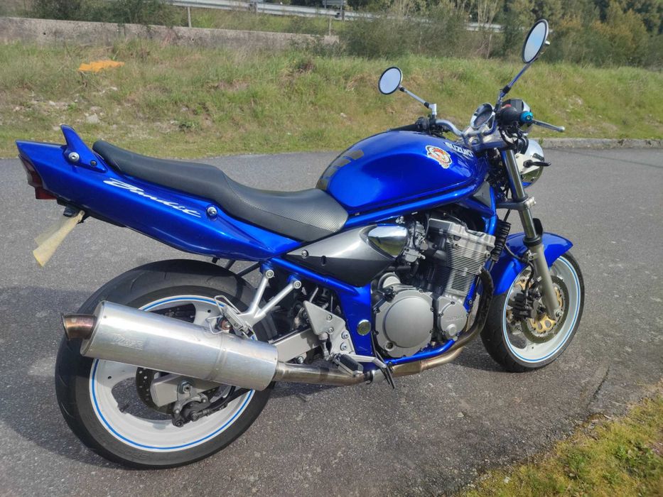 Bandit 600 impecável