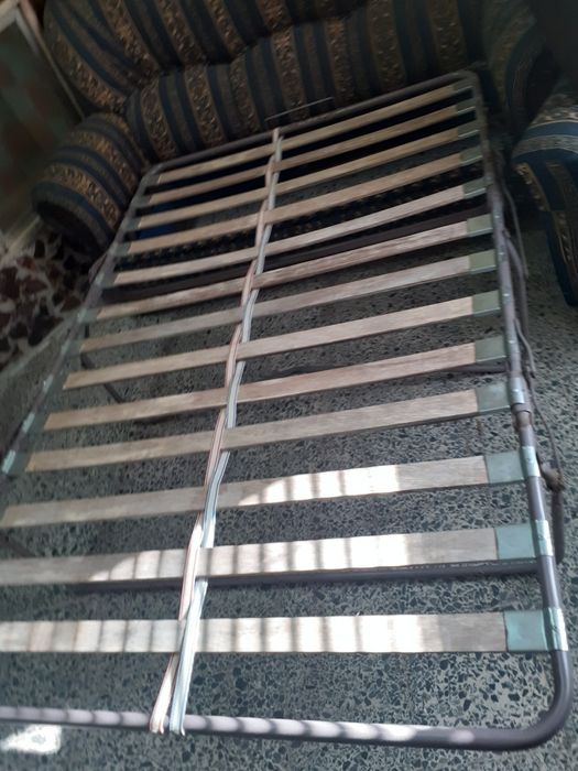 Sofá cama de três lugares e de dois  e de um lugar