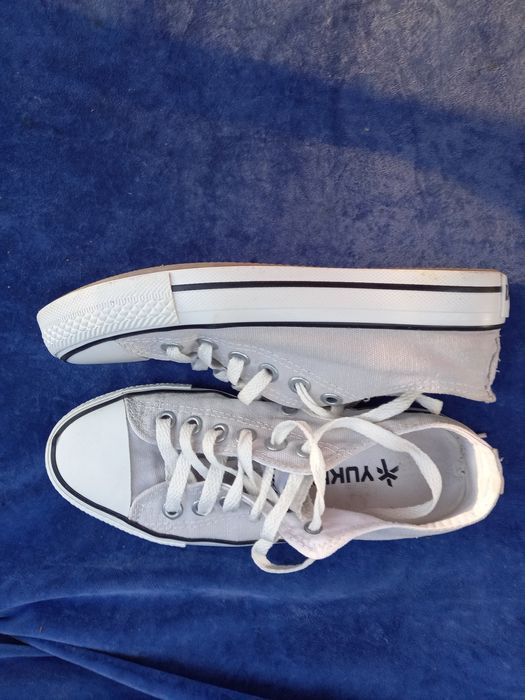 Кеди  yuki підліток