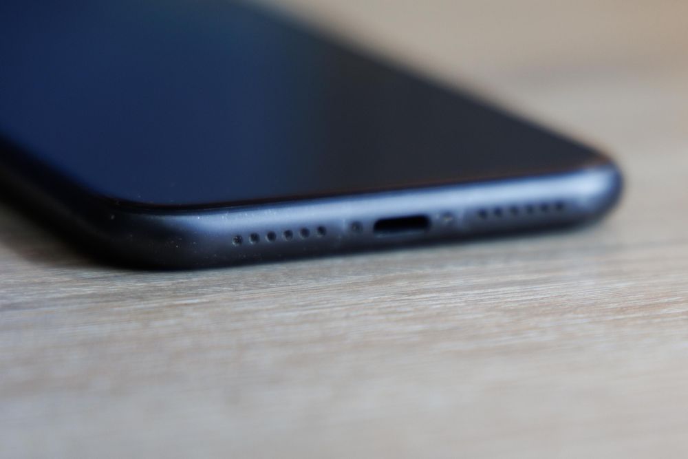 Продам iPhone 11 – гарний стан