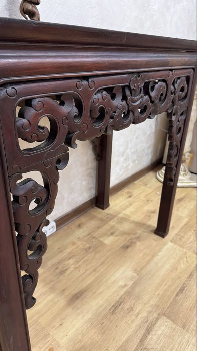 Консоль „Шінуазрі“ Франція