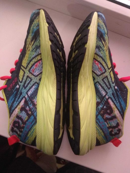 подростковые  кроссовки asics noosa