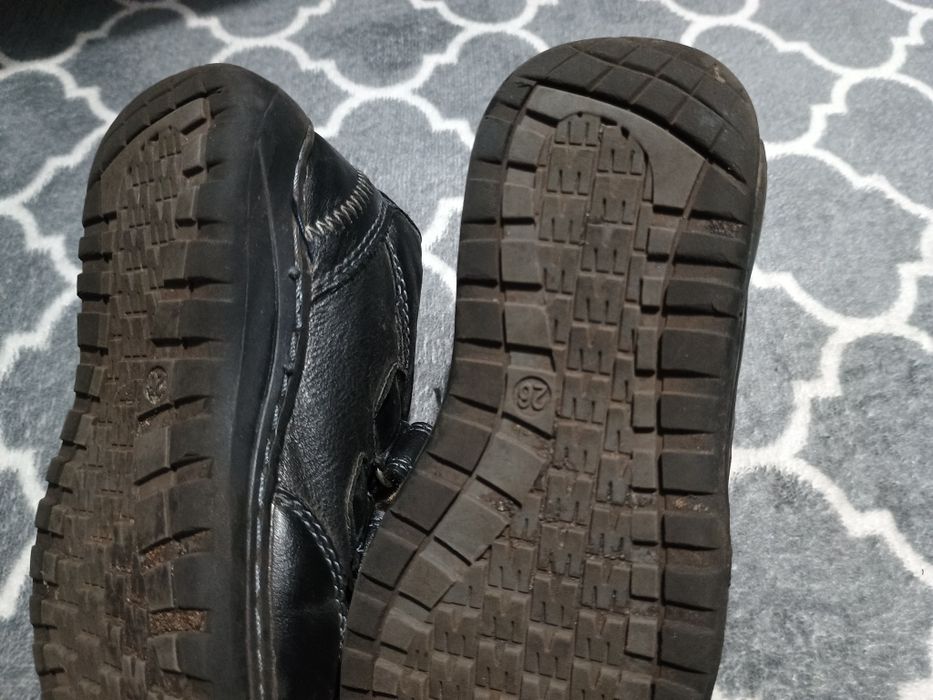 Czarne buty półbuty kamasze eleganckie adidasy r. 26