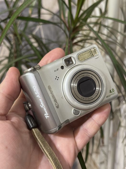 Цифровой фотоаппарат Canon PowerShot A520