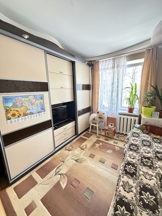 3 кімнатна,Шевченківський ,Корищенко (Кузнецова),36