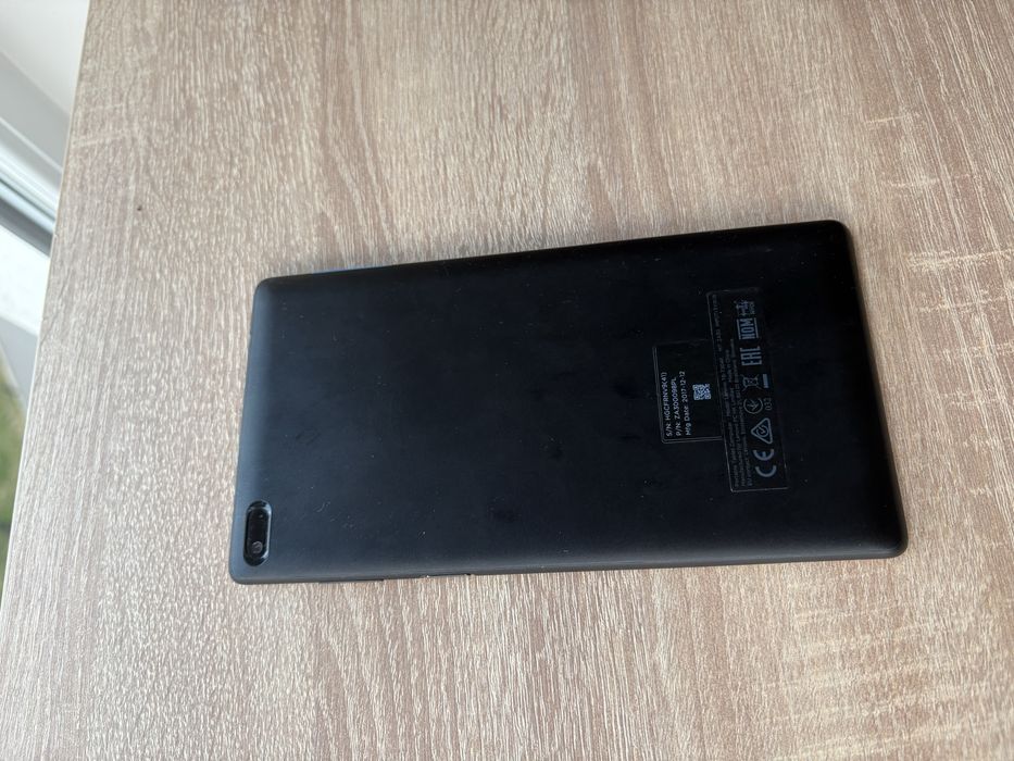 tablet lenovo TB-7304F
