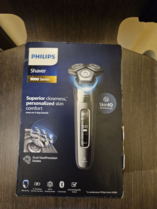 Электробритва мужская Philips Series 9000 S9974/35