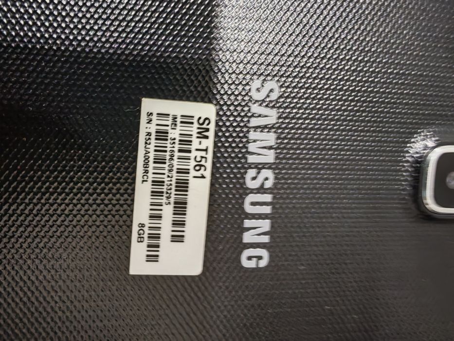 Só esta semana redução preço Samsung Galaxy Tab E SM-T561 — Como Novo + Carregador