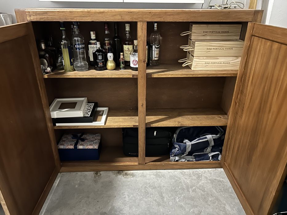 Aparador de carvalho