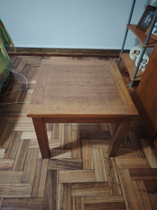 Mesas de centro em madeira