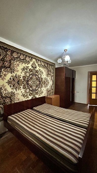 Оренда двокімнатної квартири на вул. Зеленій