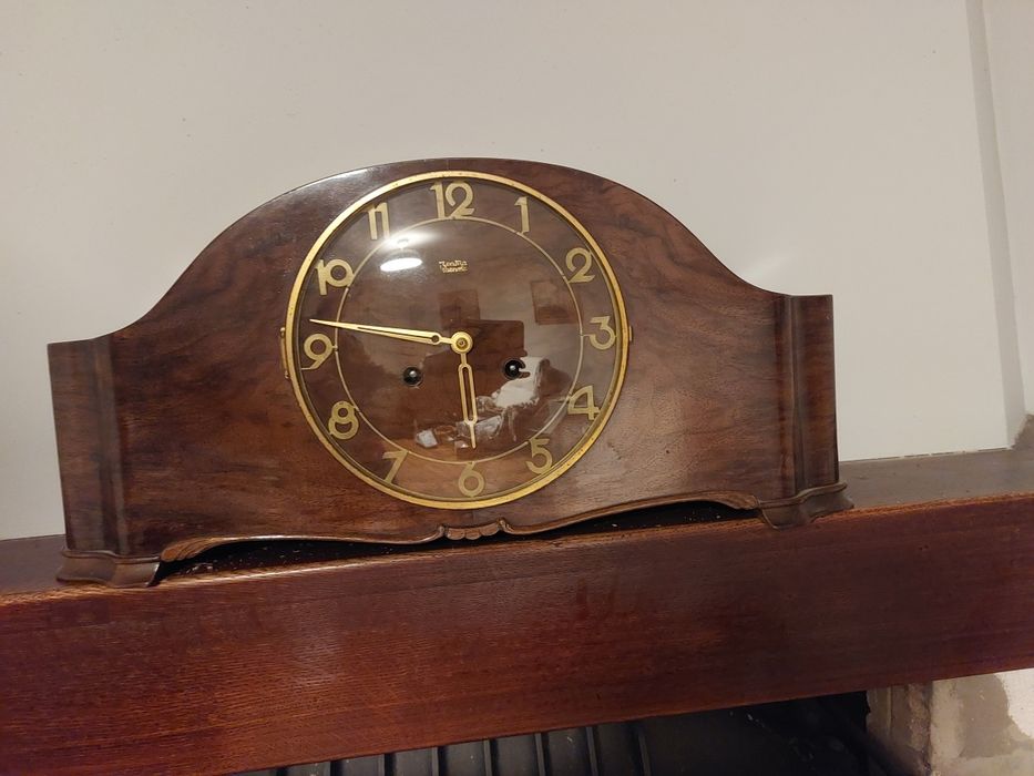 Zegar stary na komodę lub kominek