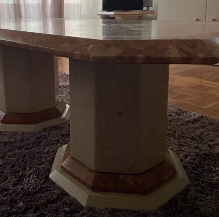 Mesa de pedra marmore  crema marfil e rosso verona