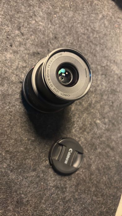 Canon R10 + Kit lente, cage, baterias