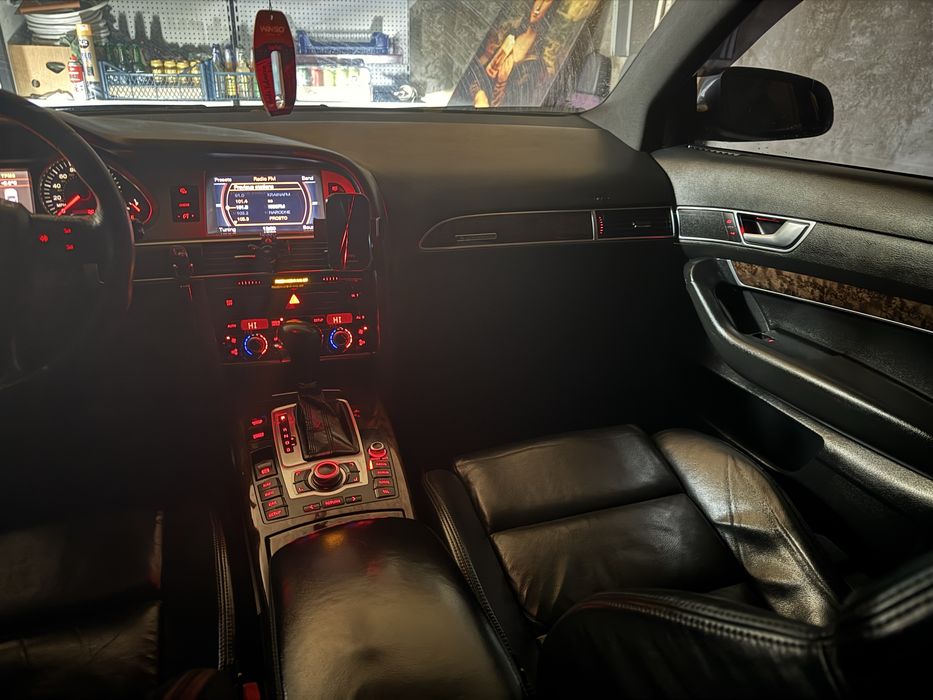 Продам Audi A6 C6 3.2 FSI Quattro (S-line)