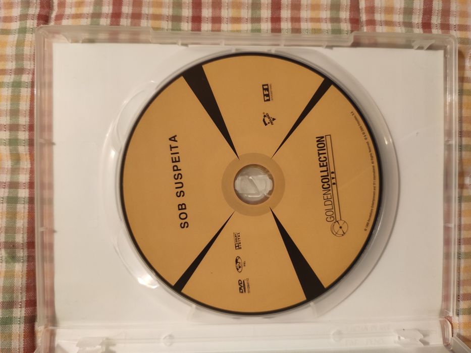 DVD "Sob Suspeita" ("Under Suspicion")
