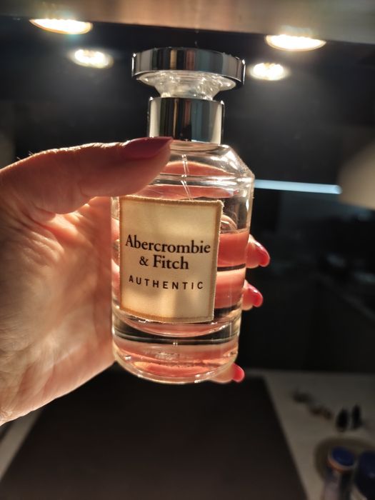 Damskie EDP Abercrombie & Fitch Authentic 100ml