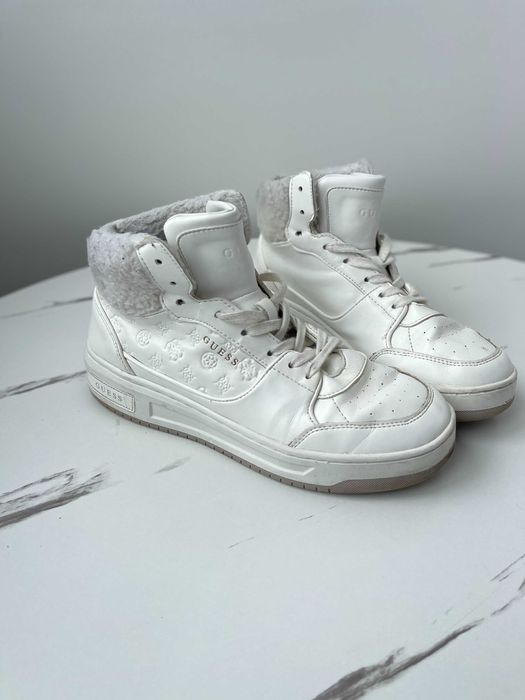 Guess демісезонні ботінки 40 розмір оригінал