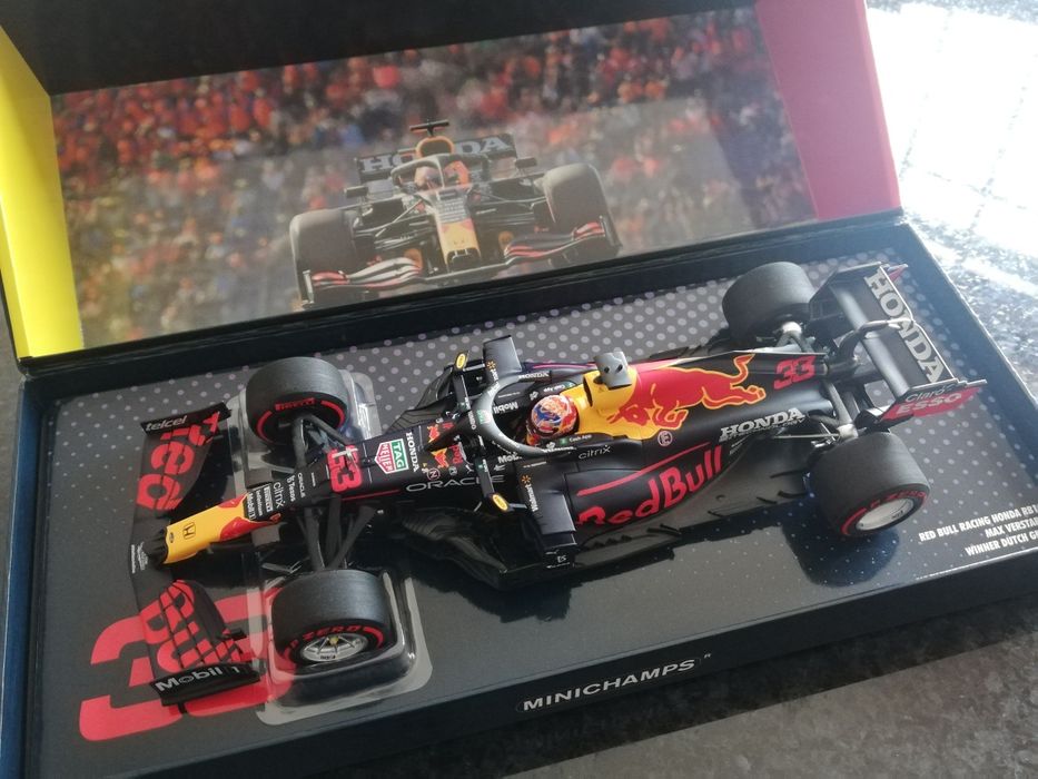 Miniature F1 1/18 - Max Verstappen Red Bull - Minichamps (Neuve)