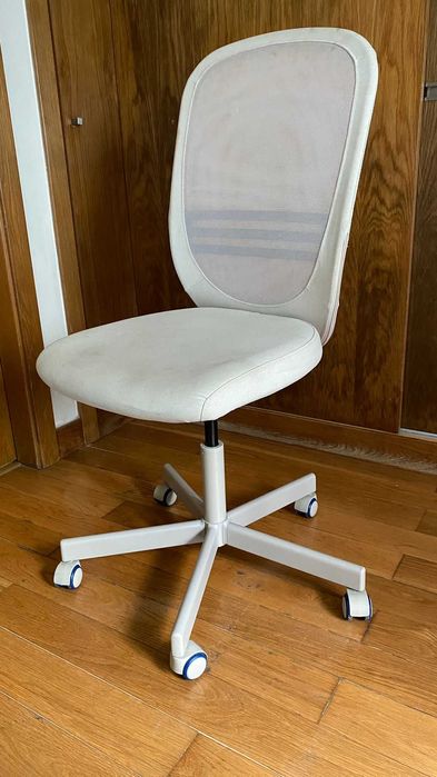 Cadeira Flintan Ikea - Branca (White Chair Flintan Ikea)
