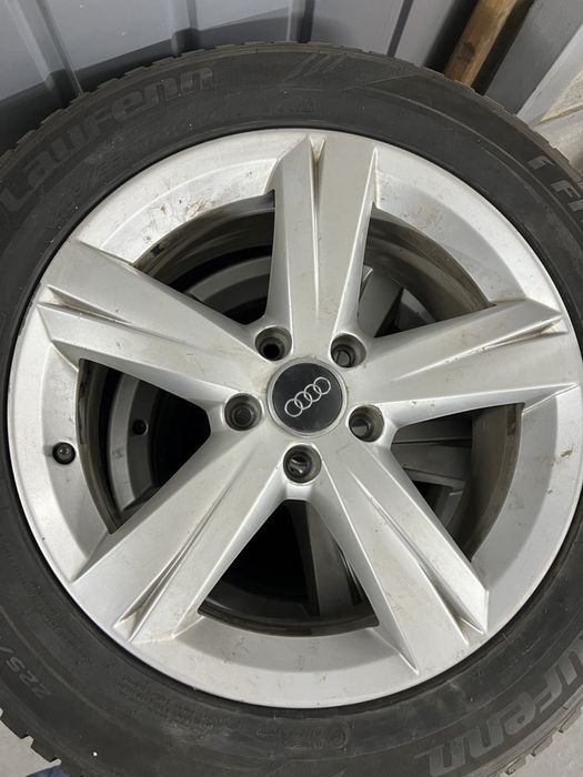 Зимові шини + диски Audi LAUFENN I FIT LW31 225/55 R17 101V