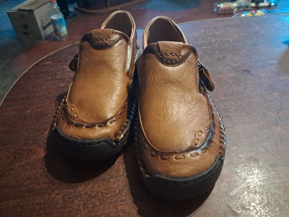 Продам мужские кожаные туфли