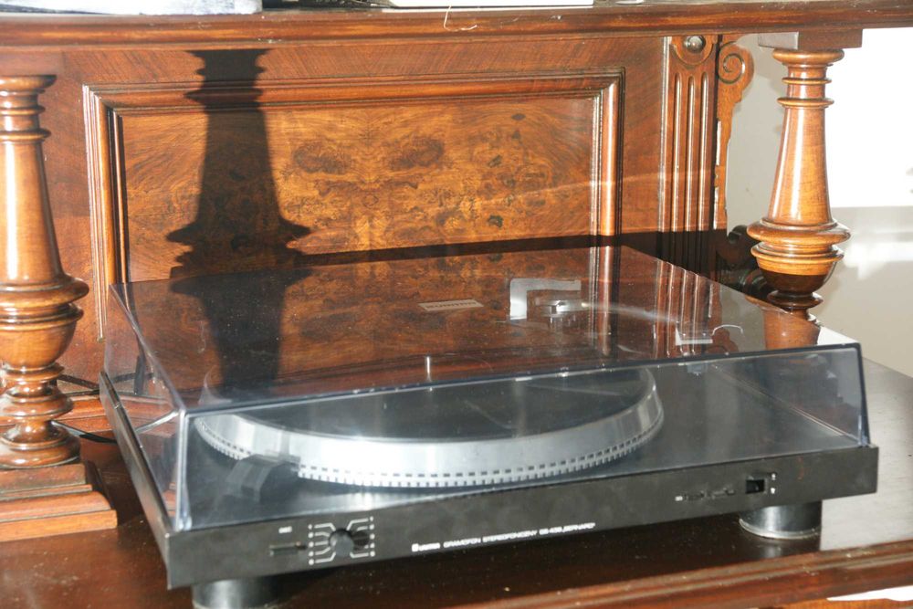 Gramofon Bernard