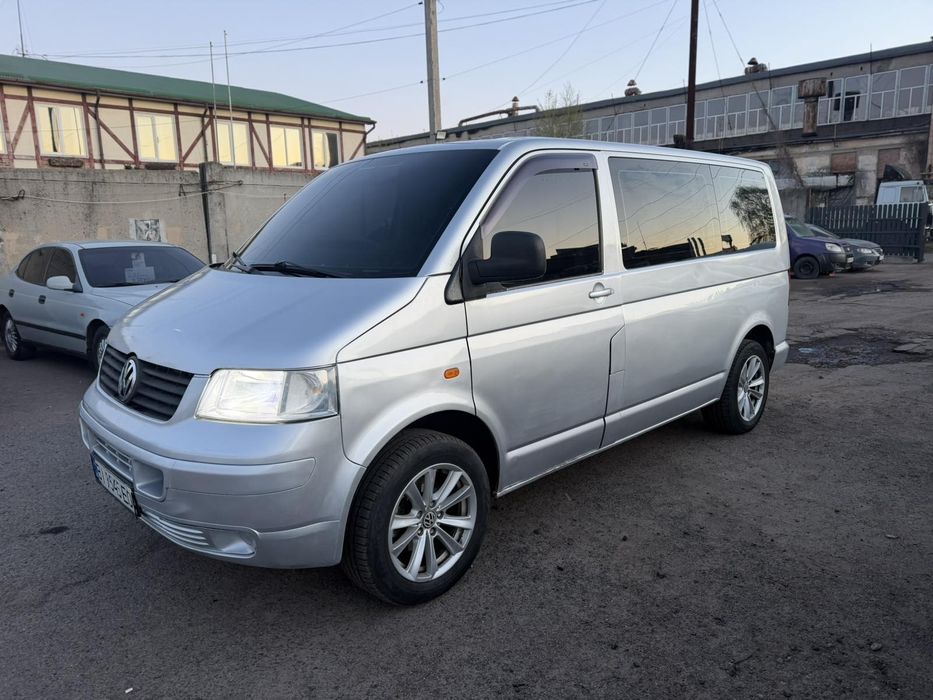 Volkswagen Transporter T5 1.9 Пасажир