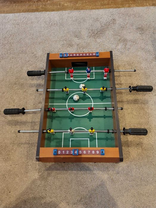 Sprzedam piłkarzyki mini.