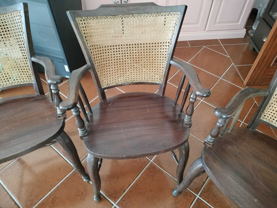 6 cadeiras madeira com encosto em palhinha