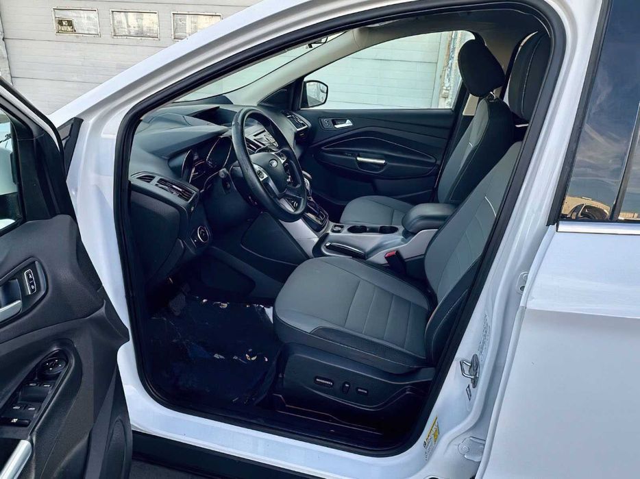 Ford Escape SE      2015
