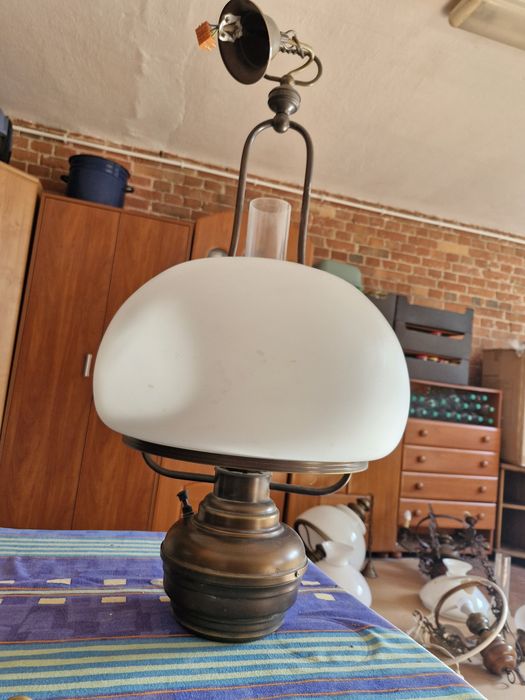 Lampy,biurka,komody,lustra