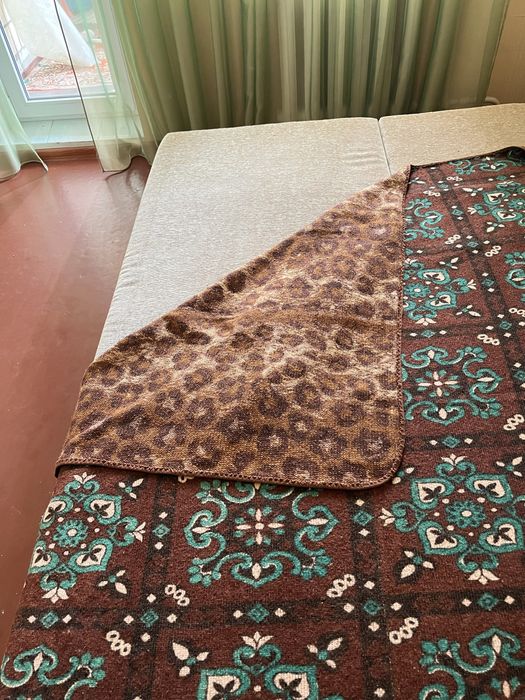 Одеяла зимние ,пледы, подушки