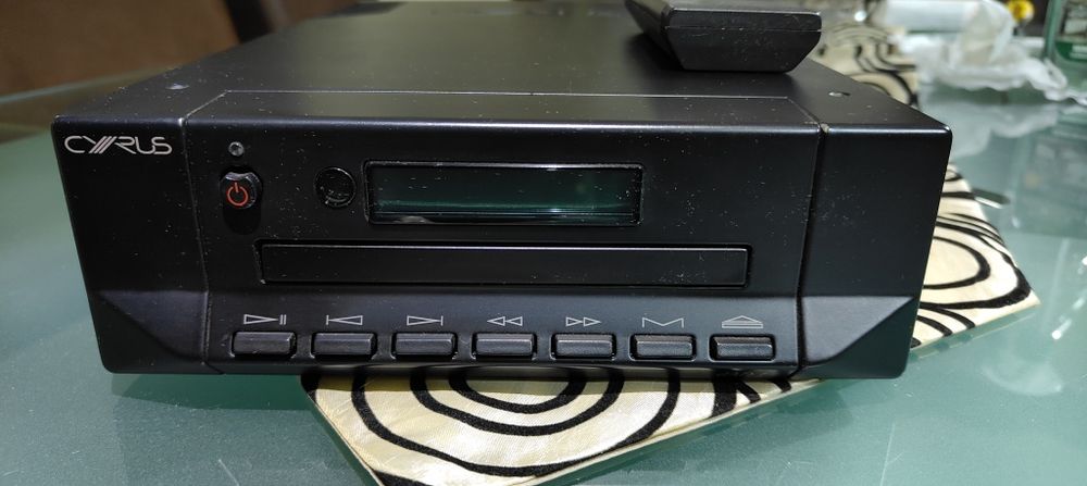 Cyrus III + Cyrus Dad 1 - técnica e esteticamente em excelente estado