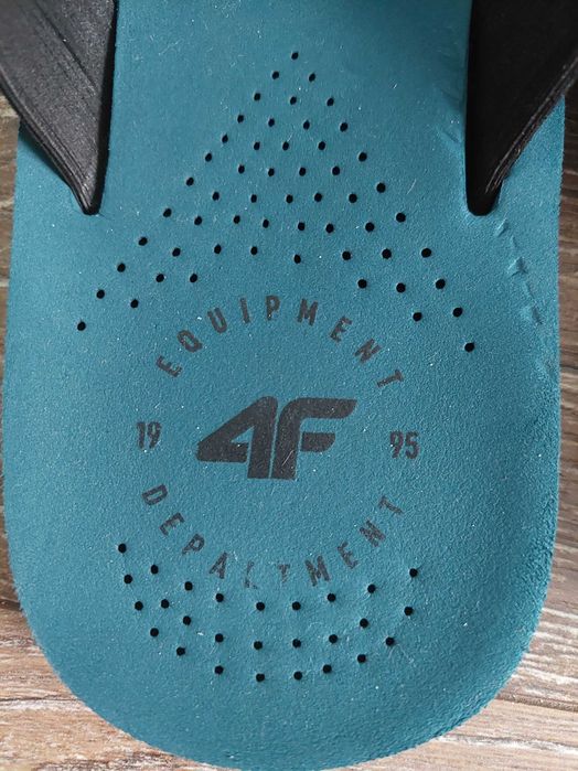 Japonki firmy 4F