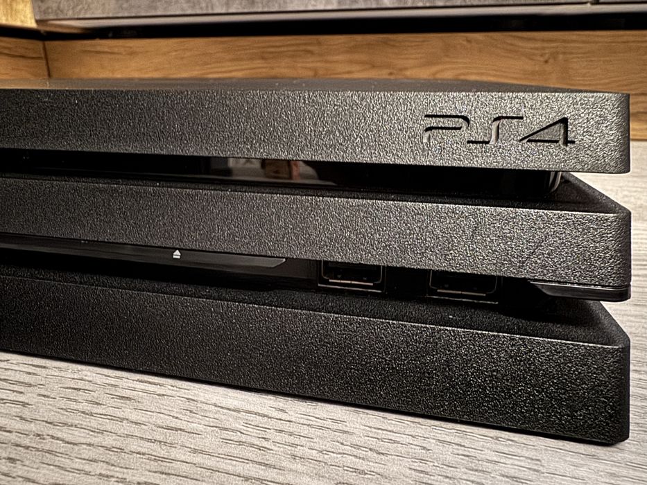PS4 pro PlayStation 4 stan bdb odnowiona po konserwcji termicznej