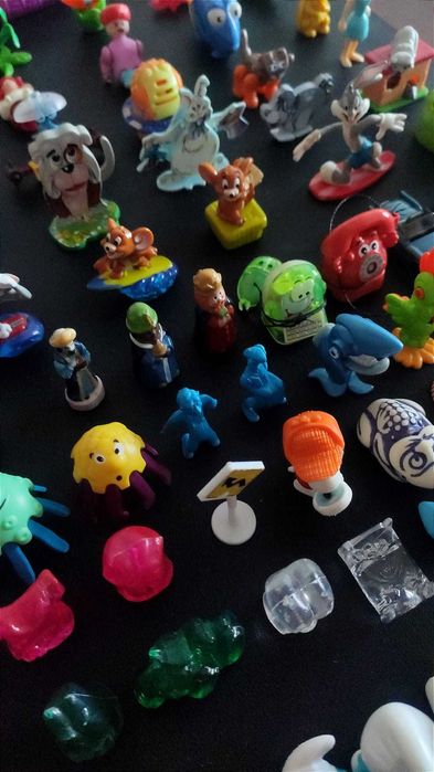 Mega Lote Figuras Kinder – Cerca de 115 Peças (Anos 90)