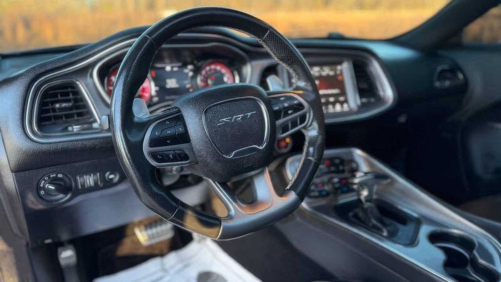 Dodge Challenger SRT Hellcat      2019