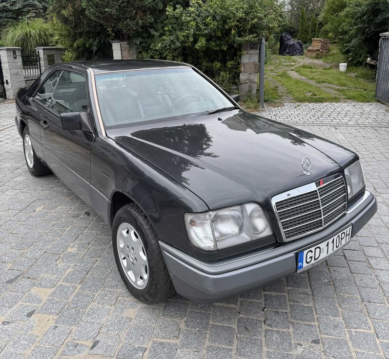 Mercedes-Benz W124 E320