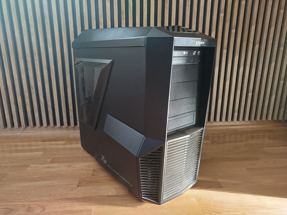 Komputer używany w dobrym stanie