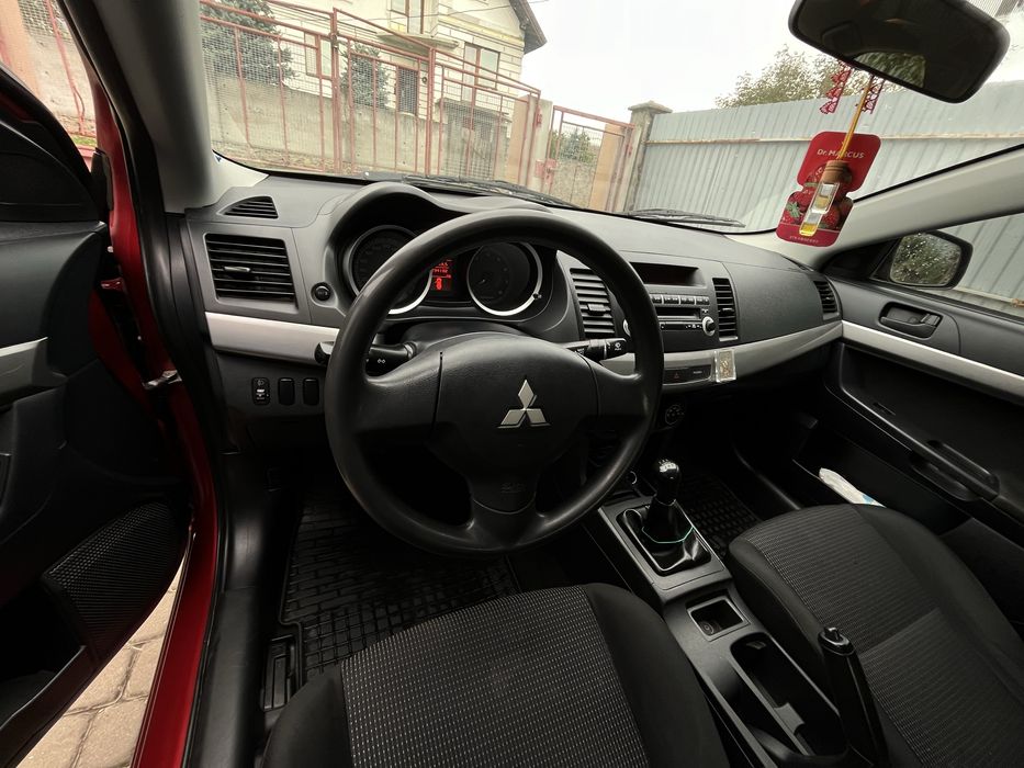 Mitsubishi Lancer 10