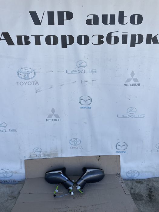 Дзеркало ліве праве Lexus ES 2019-23р