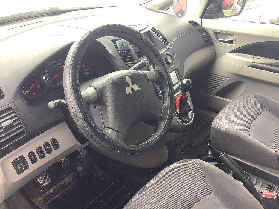 Mitsubishi Grandis 2.0 DI-D - Para peças