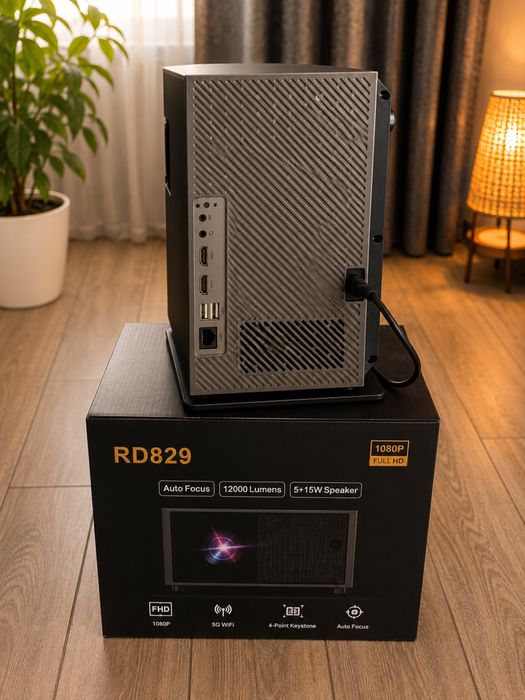 Проектор RD829 Full HD 1080P | 5G Wi-Fi | Auto Focus | 4-Point Keystone | Ідеальний стан