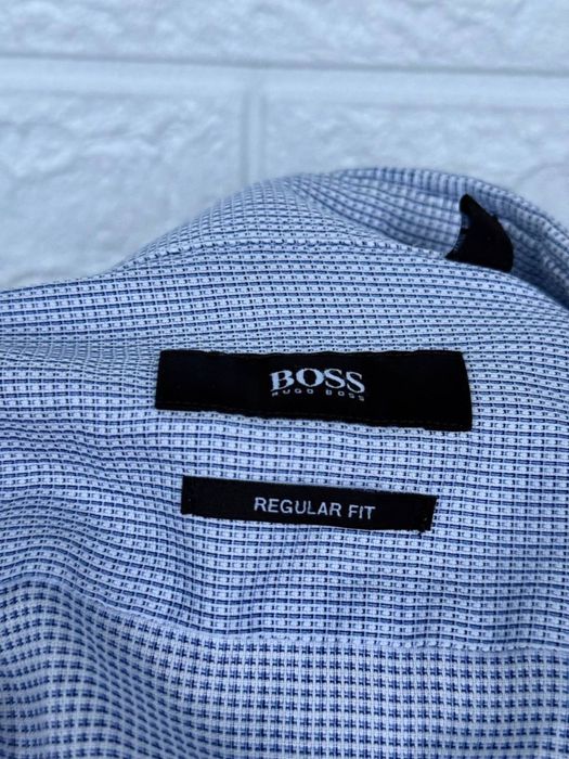 Рубашка Hugo Boss оригінал M у клітинку