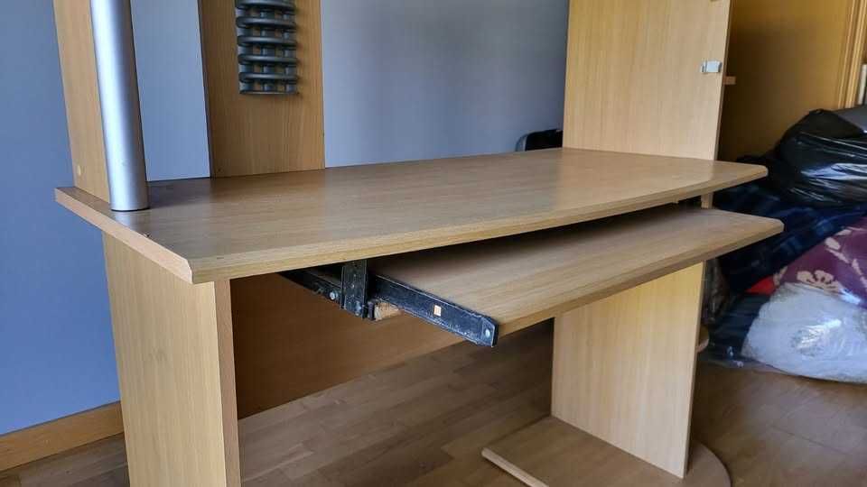 Mesa de Computador Completa