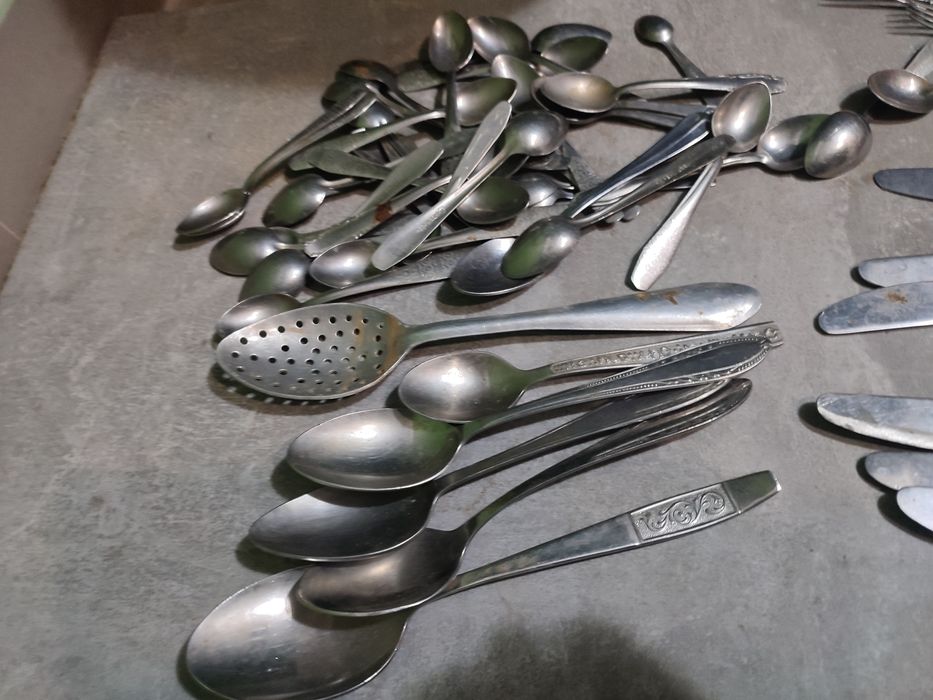 Столовые приборы