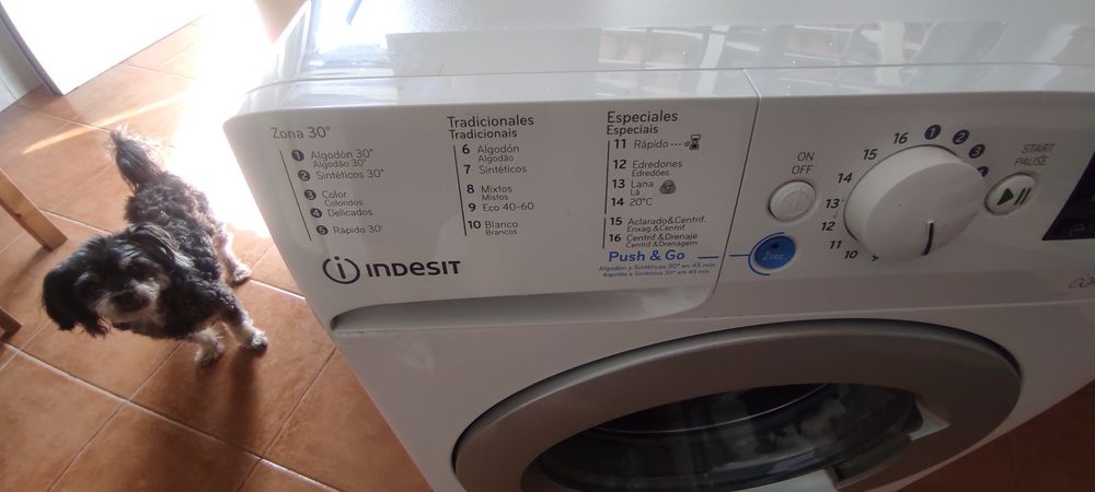 Máquina lavar roupa Indesit 9kg